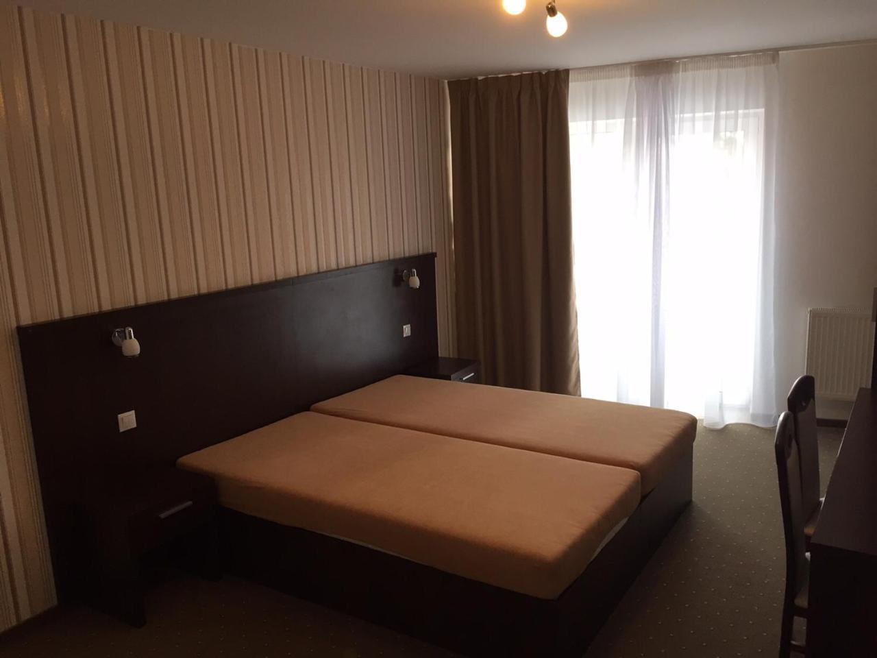 Garni Hotel Anne-Mary Piest'any Dış mekan fotoğraf