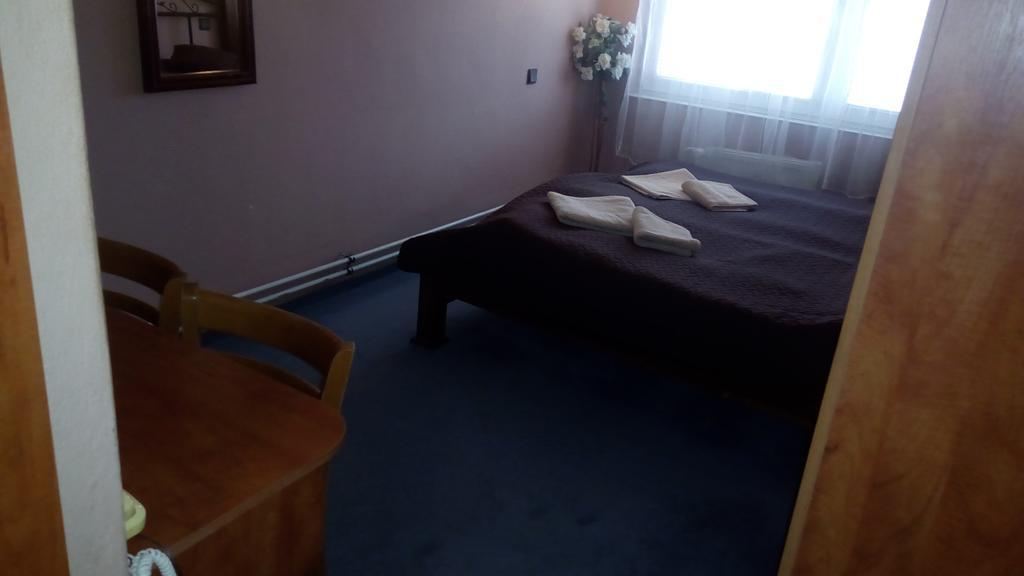Garni Hotel Anne-Mary Piest'any Dış mekan fotoğraf