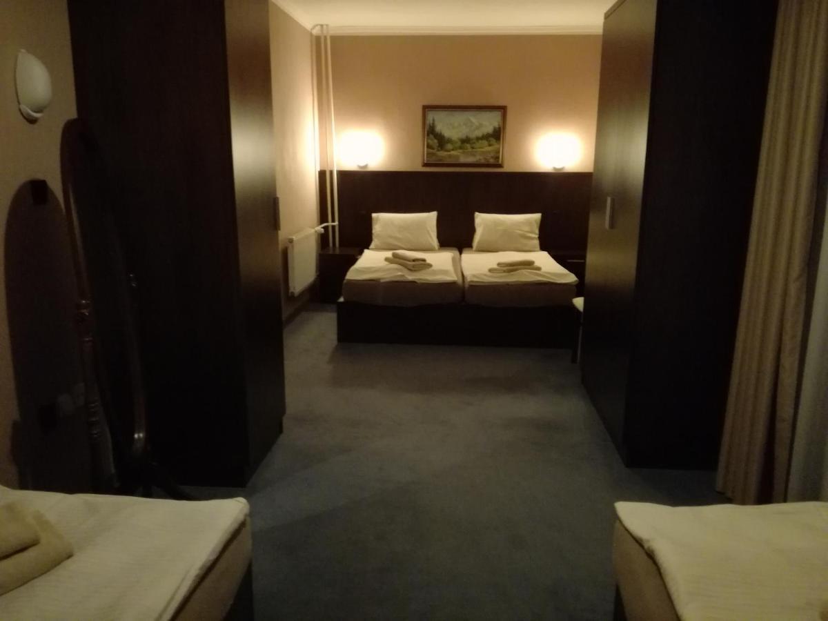 Garni Hotel Anne-Mary Piest'any Dış mekan fotoğraf