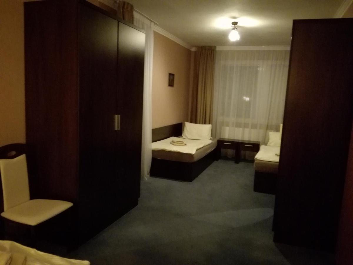 Garni Hotel Anne-Mary Piest'any Dış mekan fotoğraf